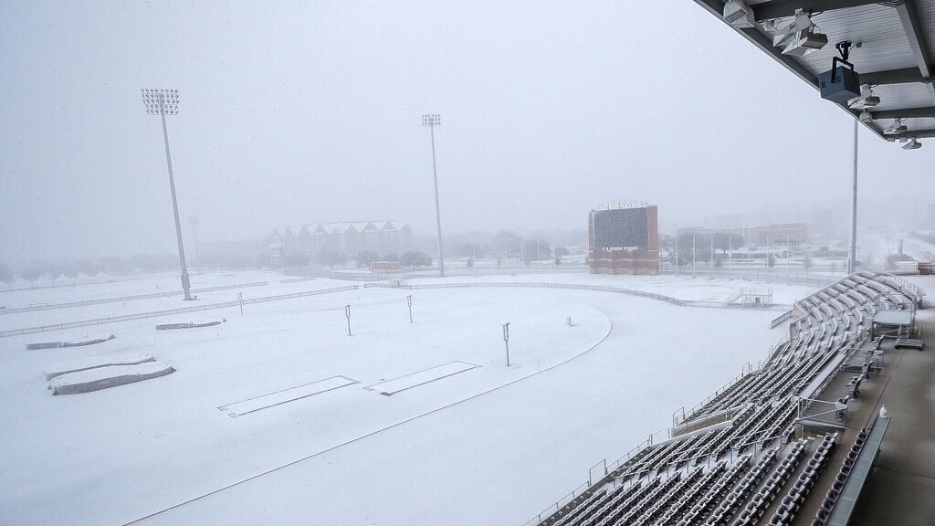 It’s snow beautiful ❄️❄️❄️ #GigEm