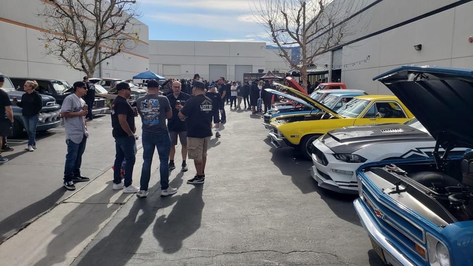 I participated in a great cruise/show today, put on by Performance On Line. There were 250-300 cars, everyone got to drive around Lake Matthew's, and ended up at Evans Brewery in Corona. It was nice to put some miles on the Elco...and it handles/stops very nicely!