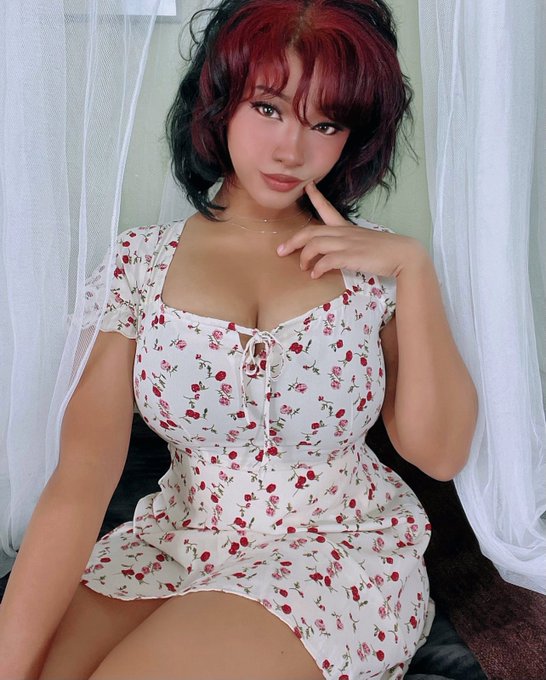 Crimson red https://t.co/1hxGeFsSYP