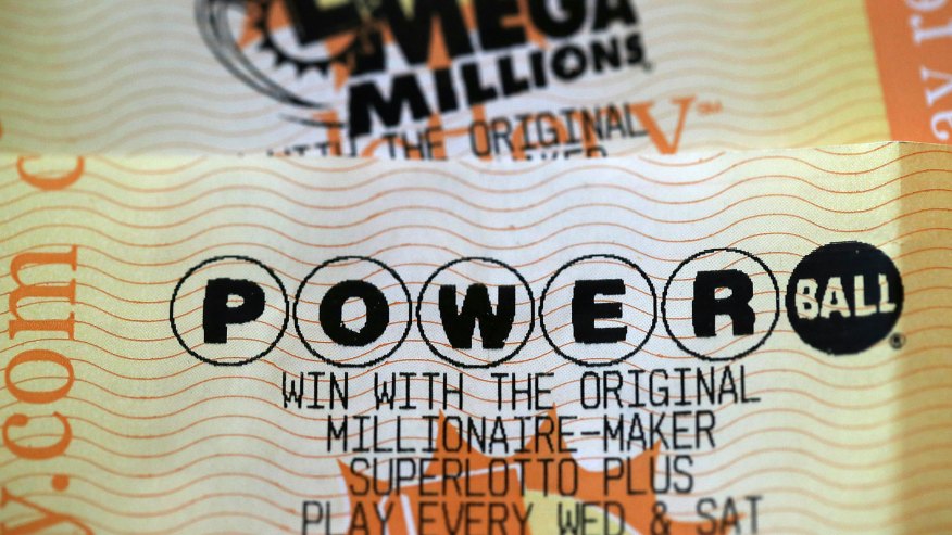Winning numbers of the $470 million Powerball jackpot announced https://t.co/9XucIONd0a https://t.co/KTM6BCmj2f