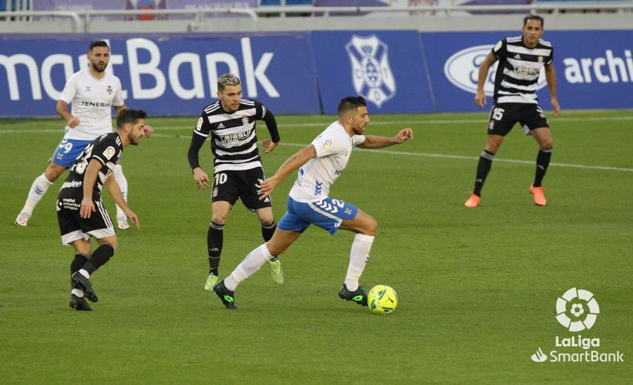 🚀 El Tenerife despega con la titularidad de <a href="/giozarfino/">Gio Zarfino</a> . Nuestro #winner volvió a ser titular en #LaLigaSmartBank cuajando un gran encuentro en el triunfo 3-0 sobre el Cartagena