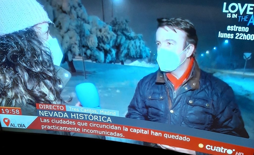perezreverte's tweet photo. No tenemos escapatoria. Además de embolsarnos, nos circuncidan. https://t.co/5ntgHtqJaI