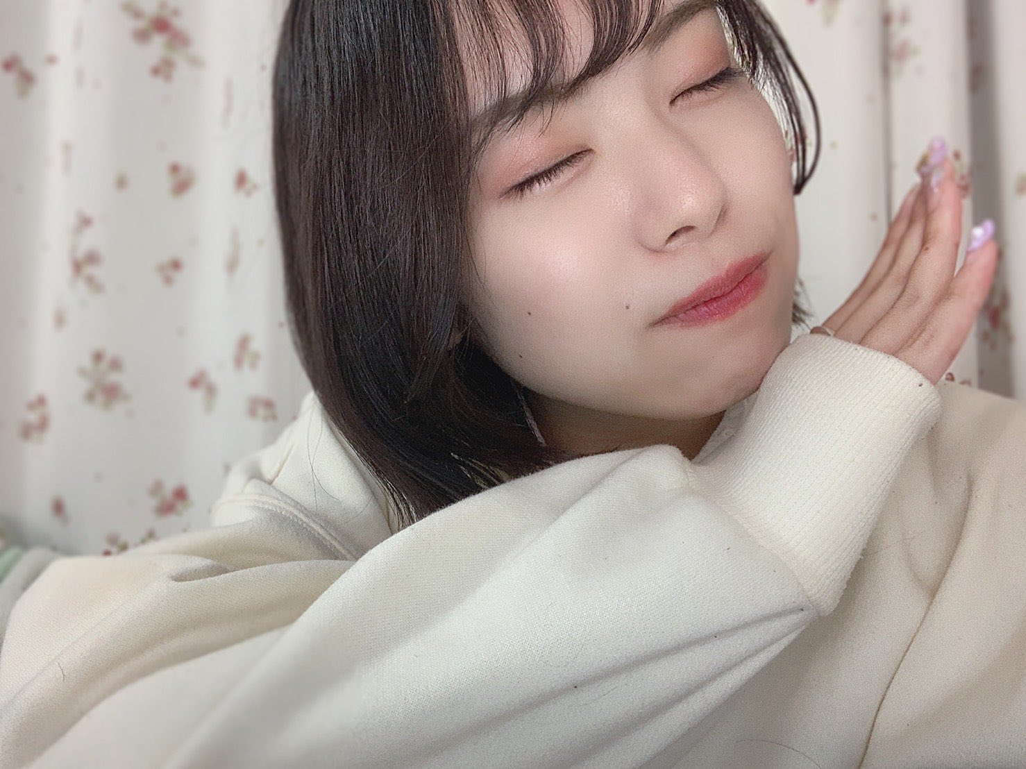 Zzz Inc ねむ はじめまして 新入り松田理沙です 1000人会議ありがとうございました ちょいぽんこつが出てしまいましたこれから頑張りまする 一応おやすみ ってしてる T Co 54swsnc2 Twitter