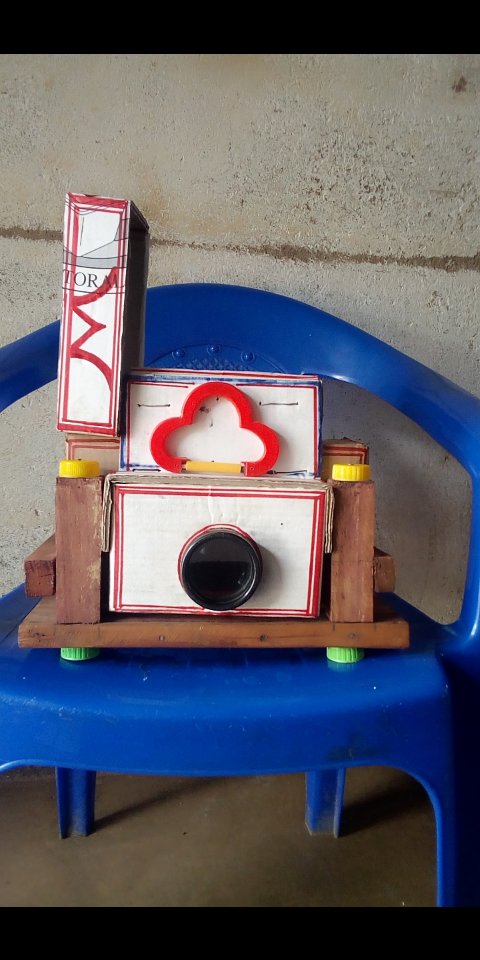 SMakwete's tweet photo. I'm Stanley Makwete from Mulanje , Malawi and a Primary School Teacher. I have a talent of making different things using locally available resources. I make projectors, fans, electric bells just to mention a few 👇.  For more information : +265 884586098(Call or Whatsapp) https://t.co/58mdq7fGmY