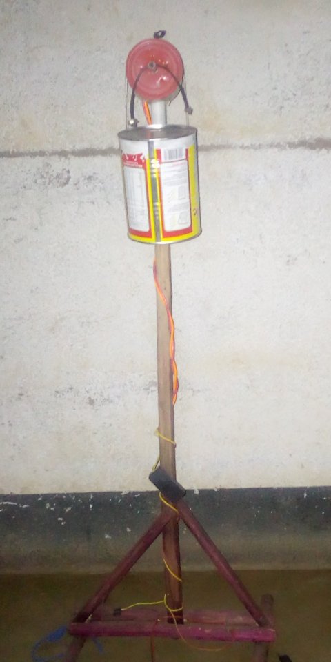 SMakwete's tweet photo. I'm Stanley Makwete from Mulanje , Malawi and a Primary School Teacher. I have a talent of making different things using locally available resources. I make projectors, fans, electric bells just to mention a few 👇.  For more information : +265 884586098(Call or Whatsapp) https://t.co/58mdq7fGmY