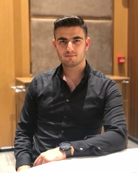 Kar puz 😂               /            Yar

Güzel olan karpuzdur arkadaşlar 🍉