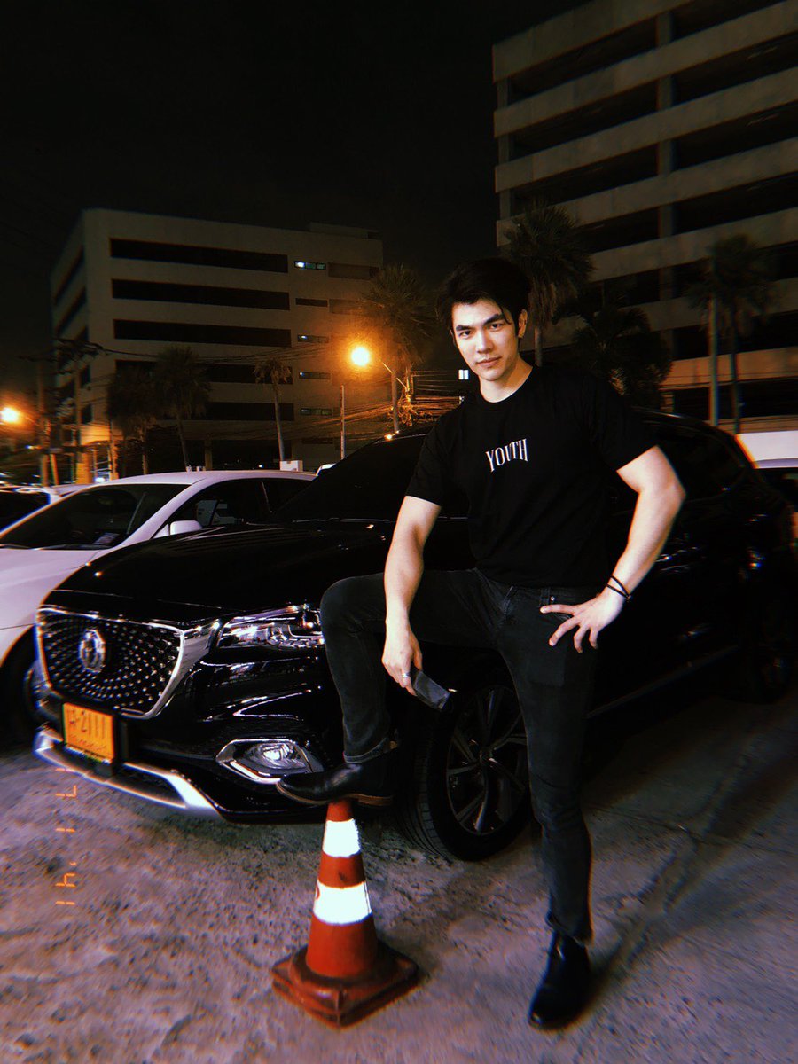 QDAP_BKK's tweet photo. Spotted Khun @milephakphum in “Youth is Future” tee 🖤 #qdesignandplay #qdap #youthisfuture #milephakphum https://t.co/0NIkCzbkLh