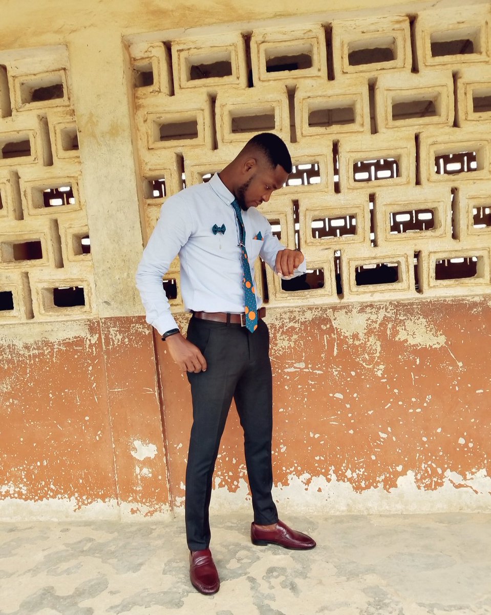 TeacherKwadwo's tweet photo. Ghana's Number1 VILLAGE TEACHER. 🤝🏽😊 https://t.co/LcL1yEwEdS