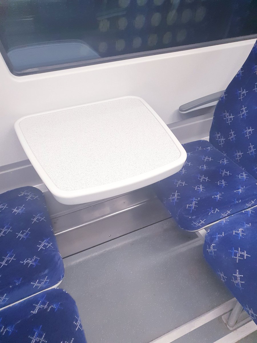 Lesleynicol's tweet photo. @Hibernian681875 @CarolineTonkin @ScotRail @NicolaSturgeon @MathesonMichael @transcotland Well done Scotrail such a massive difference travelling to work this morning 🌈👌 https://t.co/AAT3PvRz2Y