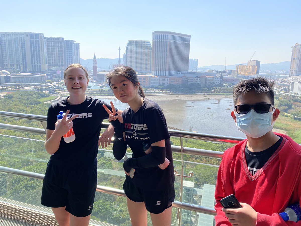 Ty_KochPE's tweet photo. Making the most of some nice weather with a mini X-Country unit! 🏃‍♀️ 🏃 #TISMacao https://t.co/8KCQjxihUT
