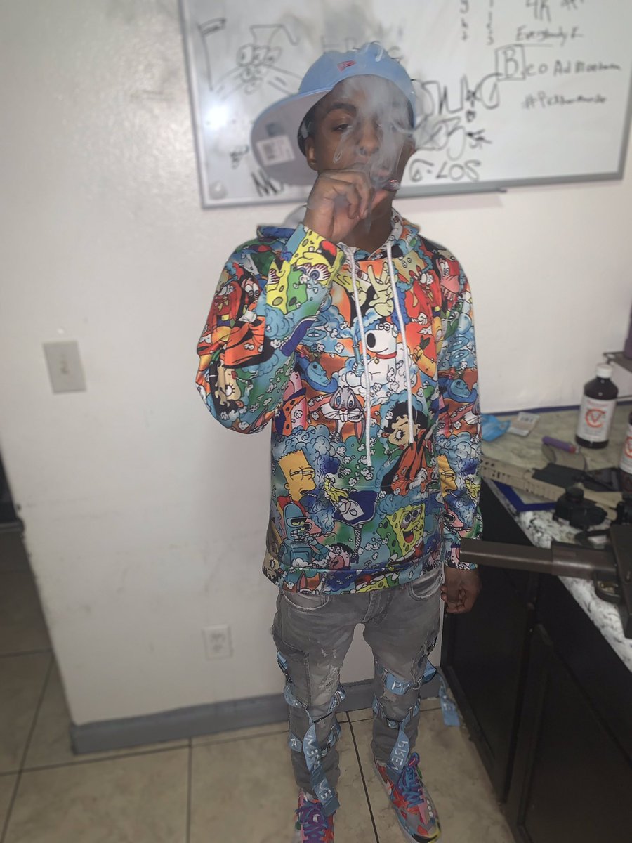 Bankroll_TM's tweet image. SIP Cee Splatt Yea He Went Out The 🅿️ Way Im Smokin Opps Ta The Face Like I’m La🌴🔥#HappySavageDay🥳🌪