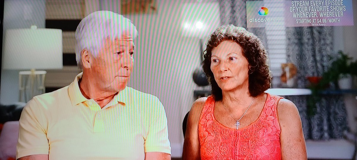 MissesKutters's tweet image. If these 2 bitches want a farm that's fine but why tf Brandon and Julia gotta work it?? #90DayFiance