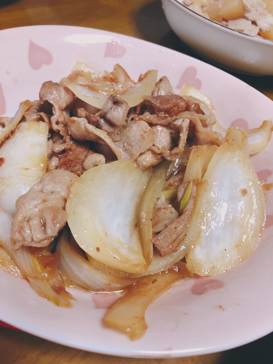 うめ 豚バラ炒め 迷った時簡単に出来るし ご飯の1品でご飯のおかずになるからいいね 味付けも塩コショウ 焼肉のタレなど好みや気分に合わせれるのもよき 料理垢 料理好きと繋がりたい 料理上手くなりたい