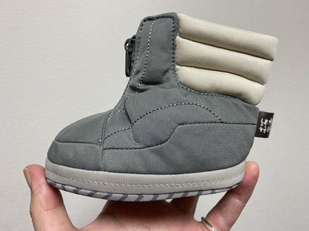 acchuatsuhiko11's tweet photo. アルプススノー社?
雪面の飛び魚
ロビンソン(シークレットバージョン)
脈絡などない
じゃーな
#Howdoyoulikewednesday
#待ってろよぉエルビスぅ https://t.co/C61KnqVmAP