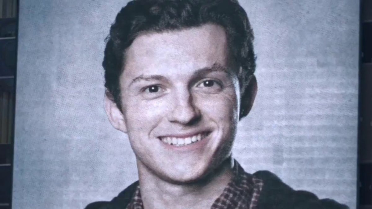 Tanner_Slavin's tweet photo. Did you know?

In the 2019’s Spider-Man: Far From Home, Mysterio says that Spider-Man’s name is Peter Parker. This is a subtle reference to Peter Parker, the secret identity of Spider-Man in the comics. https://t.co/hWFVtScURi