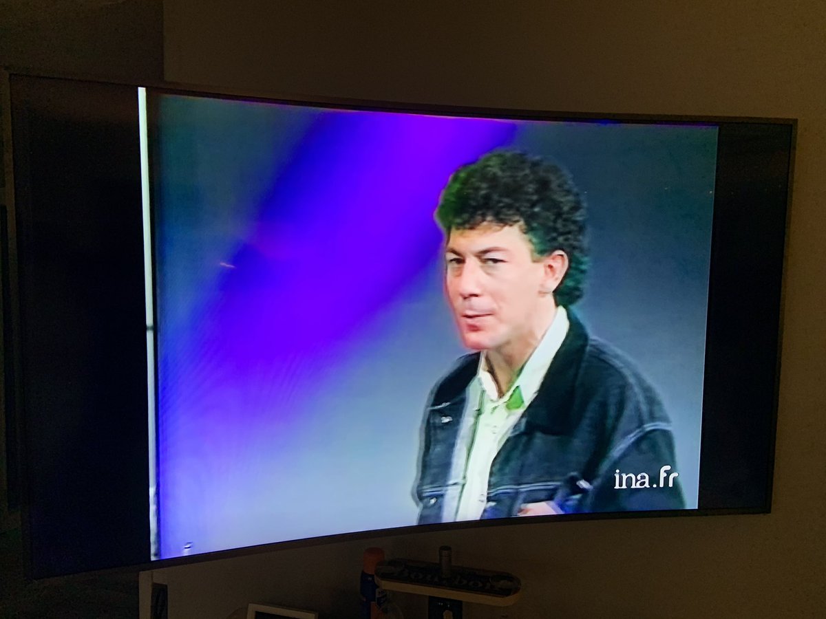 TitLu15's tweet photo. @FF_Feldman Je mets YouTube hits of the 80’s et voilà le clip qui apparaît! Dois-je préciser que je suis aux USA! Bravo Mr Feldman! 🎉 https://t.co/UcMVYy6qbS