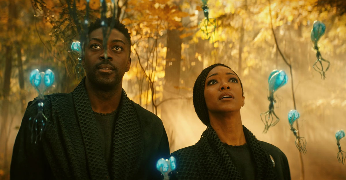 starfleetboy's tweet photo. I loved seeing new life-forms this season. We got the trance worms and the sea locusts! How could something so cool looking be a pest? I also thought it was sad that Book's homeworld is out of balance from an ecological perspective. #DISCO308 #StarTrekDiscovery #Empaths https://t.co/JgNcrveN6R