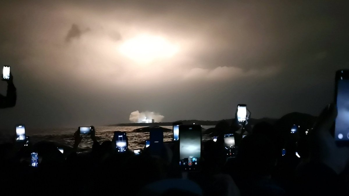 2019年12月27日晚20时45分14秒526毫秒，长征五号遥三运载火箭从中国文昌航天发射场点火升空，约2000秒后，将“实践二十号”卫星准确送入预定轨道，发射任务取得圆满成功，这也标志着长征五号遥二火箭的归零工作和遥三火箭的试验性飞行获得了圆满成功！