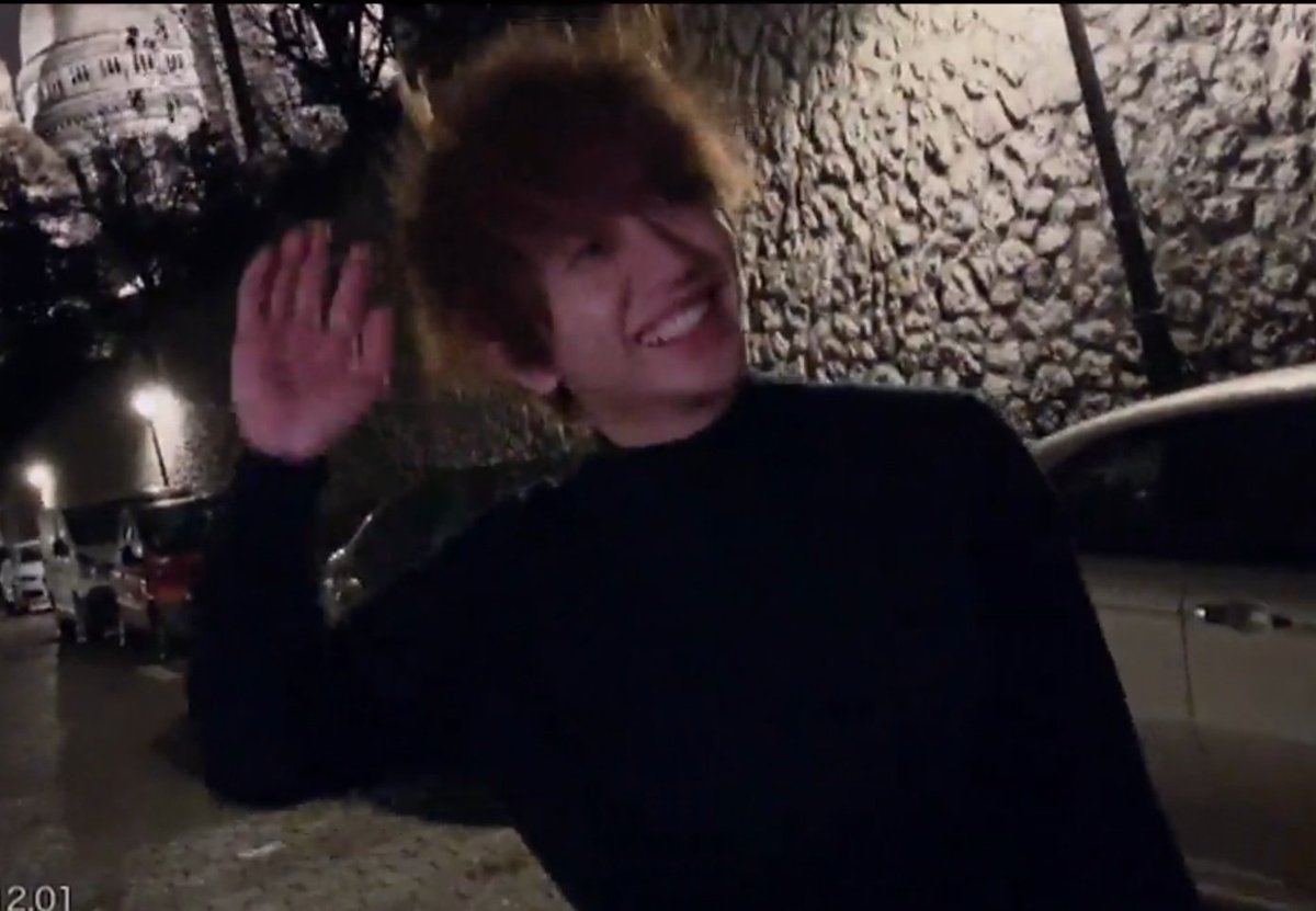 美品/西島隆弘着用YELLOW MOON ON THE RISE タートルネック 2022/12/02 Louisvitton投稿 マジ天使👼 いや、マジ赤ちゃん