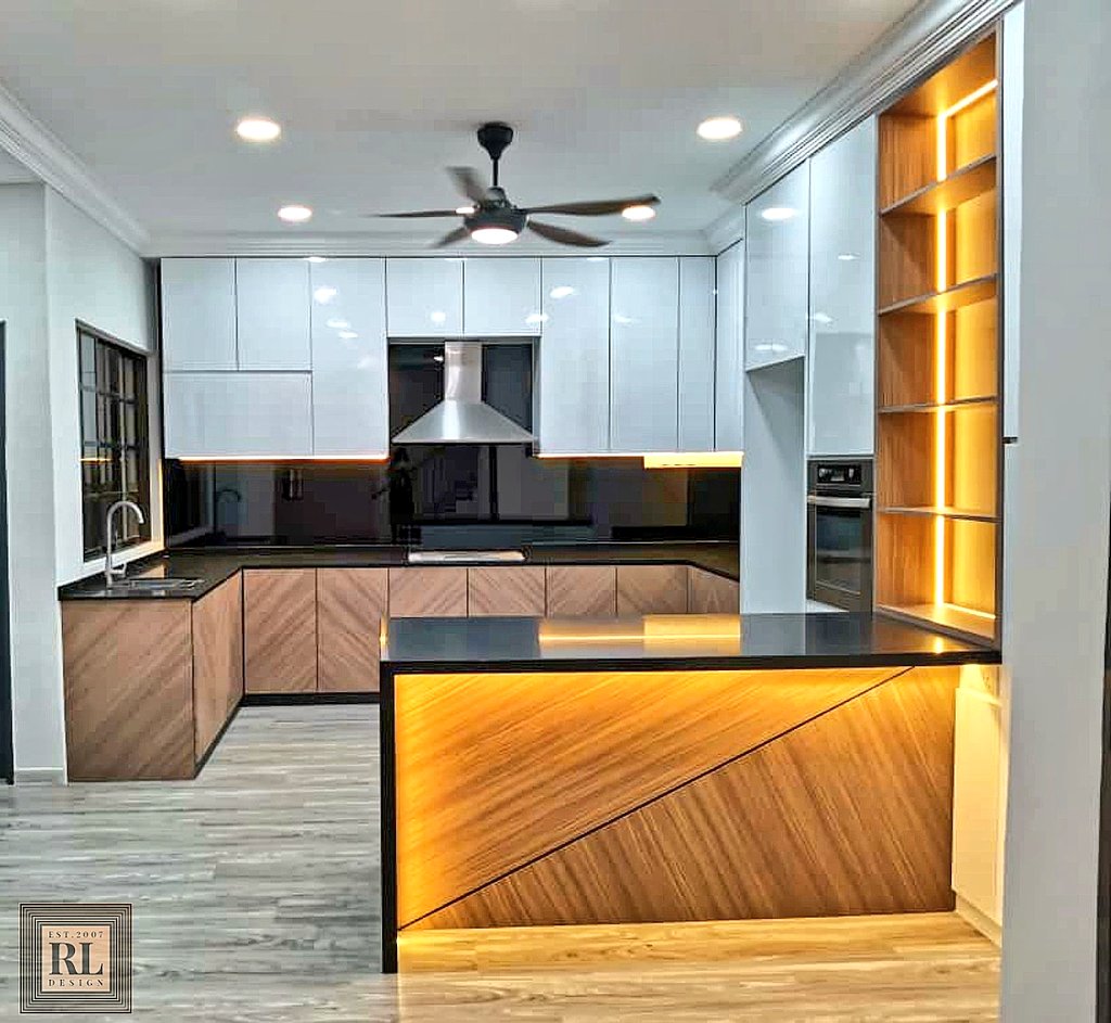 RedLandDesign's tweet photo. Kitchen could be practically made and artistic at the same time.
#kitchencabinet #kitchendesign #voguekitchen #vogueliving #interiordesign #malaysiainteriordesign #ipohinteriordesign #redlanddesign https://t.co/pnMHcwBMvw