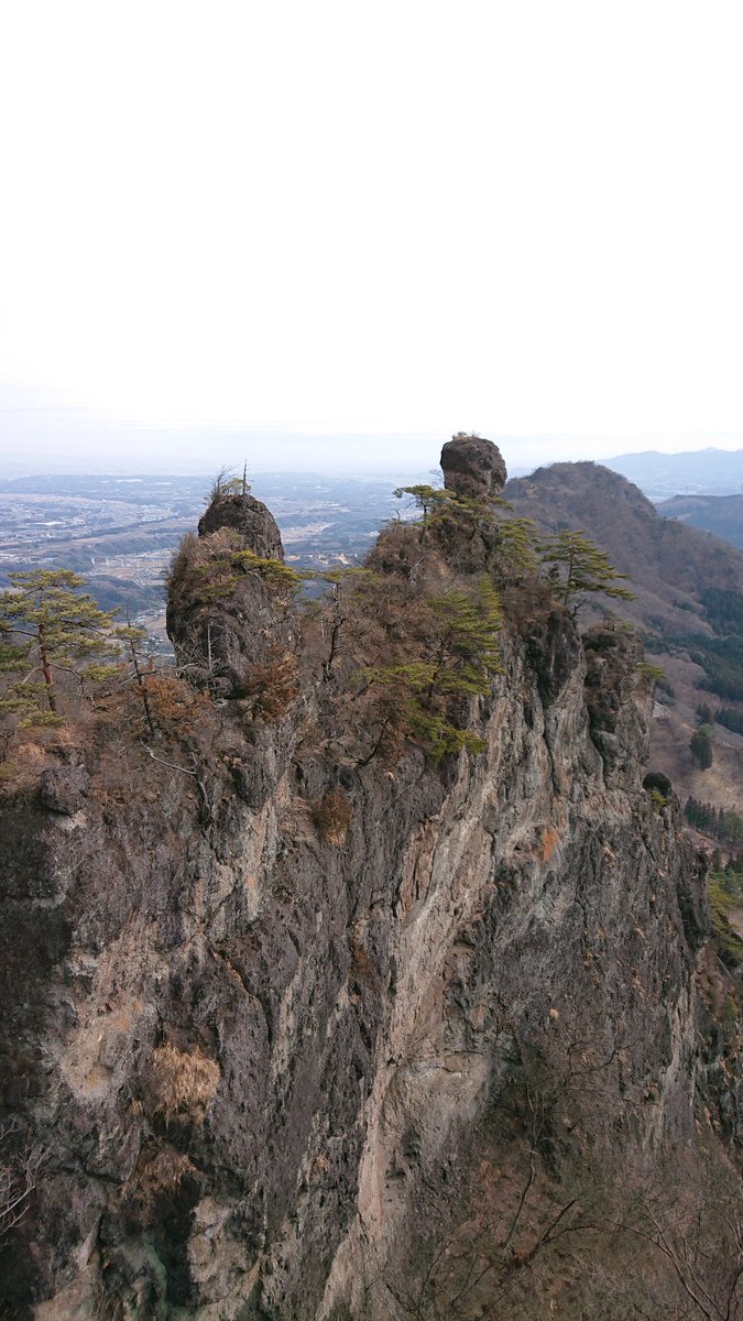コイケシ 経験者の方なら大丈夫 どうぞ石門広場へ行ってみてください いい岩でしょう 余裕の岩だ 整備が違いますよ