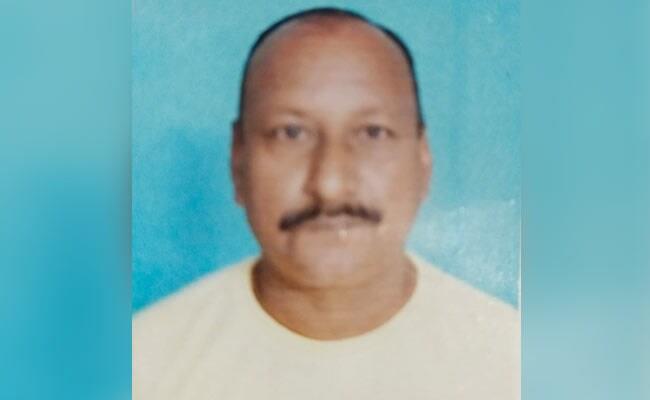 ndtv's tweet photo. UP Hospital Worker Dies Day After Jab, Official Says Unrelated To Vaccine https://t.co/QfInRJluxn https://t.co/KObfuDJ7oD