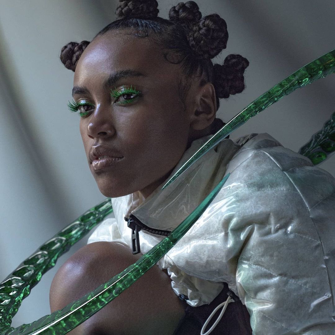 Model is Hanna Lhoumeau, 3D graphics by Miguel Soudjay 