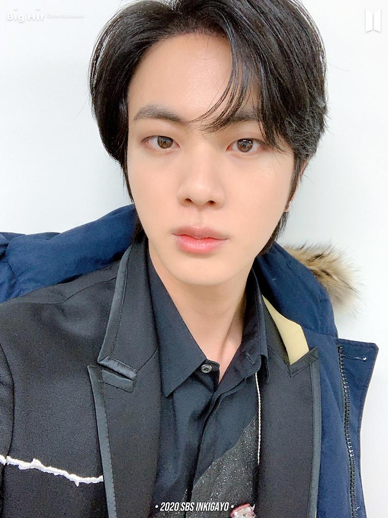 archive1204's tweet photo. [UPDATE] Jin's NAVER  Post. (1)

 #진 #석진 #방탄진 @BTS_twt https://t.co/7pMbvcl8tl