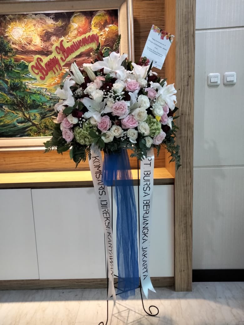 vhevheisme's tweet photo. 🌷🌷 From PT Bursa Berjangka Jakarta 😍🥰 https://t.co/KGC5kac84p