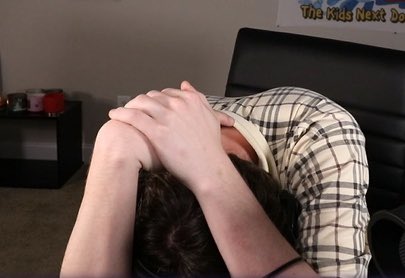 homeboybucky's tweet image. us when mr. alex quackity plays guitar and sings