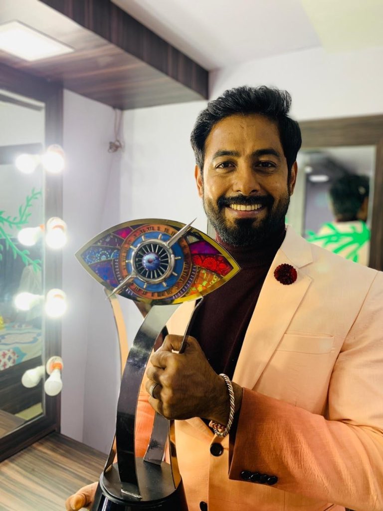 SathishThanga14's tweet photo. #AariArjunan Well deserved Brother ❤️❤️ https://t.co/LFQ0sNwRMA