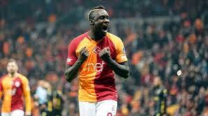 blackmediatv3's tweet photo. @blackmediatv3 Mbaye Diagne : « Tous les arbitres sont contre nous… » #football ⚽️ https://t.co/CWVh1urcYd