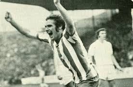 No 140 - Mick Prendergast. The Mexborough born striker made his #swfc debut in 1969 and went on to score 53 in 183 league games for the owls. Sadly he struggled with injuries and was transferred to Barnsley in 1978, but lasted just 1 season. He sadly died in 2010 aged just 59.