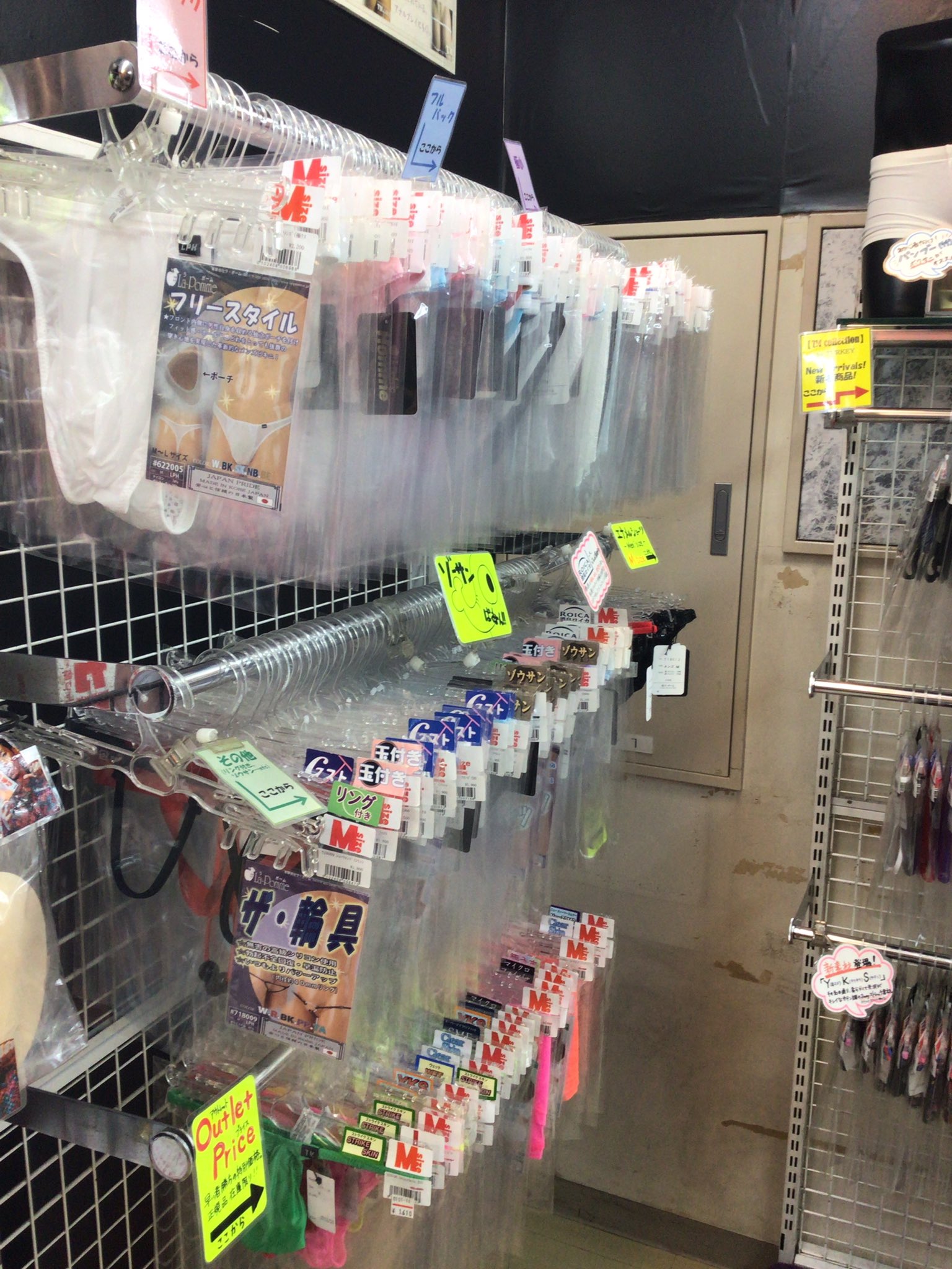 B1階秋葉原ラブメルシー 大人気メンズショーツ入荷してます かわいいレースショーツやエロいショーツまで メンズショーツ ラブメルシー T Co Uy04c0jvgw Twitter