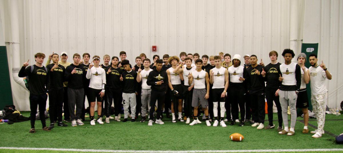 #TopGunChicagoExpress7v7 #Gold &amp; #Black both won 4 gms @CE_Stars12 #BallTilluFall tourney, finishing 2nd &amp; 3rd.

#AllTourney:
Gold-
<a href="/JackRummell4488/">Jack Rummell</a> 
<a href="/CVandello/">Carson Vandello</a> 
<a href="/dchoj4/">Daniel Chojnowski</a> 
<a href="/AldoBrownJ/">Aldo Brown</a> 
<a href="/BTosterud/">Brady Tosterud</a> 
Black-
@ForcucciMark 
<a href="/Giovoni10/">Giovoni Griffin</a> 
<a href="/VasiliKatsambas/">Vasili Katsambas</a> 
<a href="/Cstevens1334/">⚡️ Cade Stevens ⚡️</a> 
<a href="/chase68824380/">chase</a>