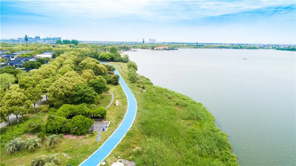 Kunshan_China's tweet photo. Visit Bacheng ancient town in Kunshan, and immerse yourself in the charming culture of Kun Qu (Kun Opera) and enchanting scenery of the romantic water town. #TourismInKunshan https://t.co/CMslafxMde