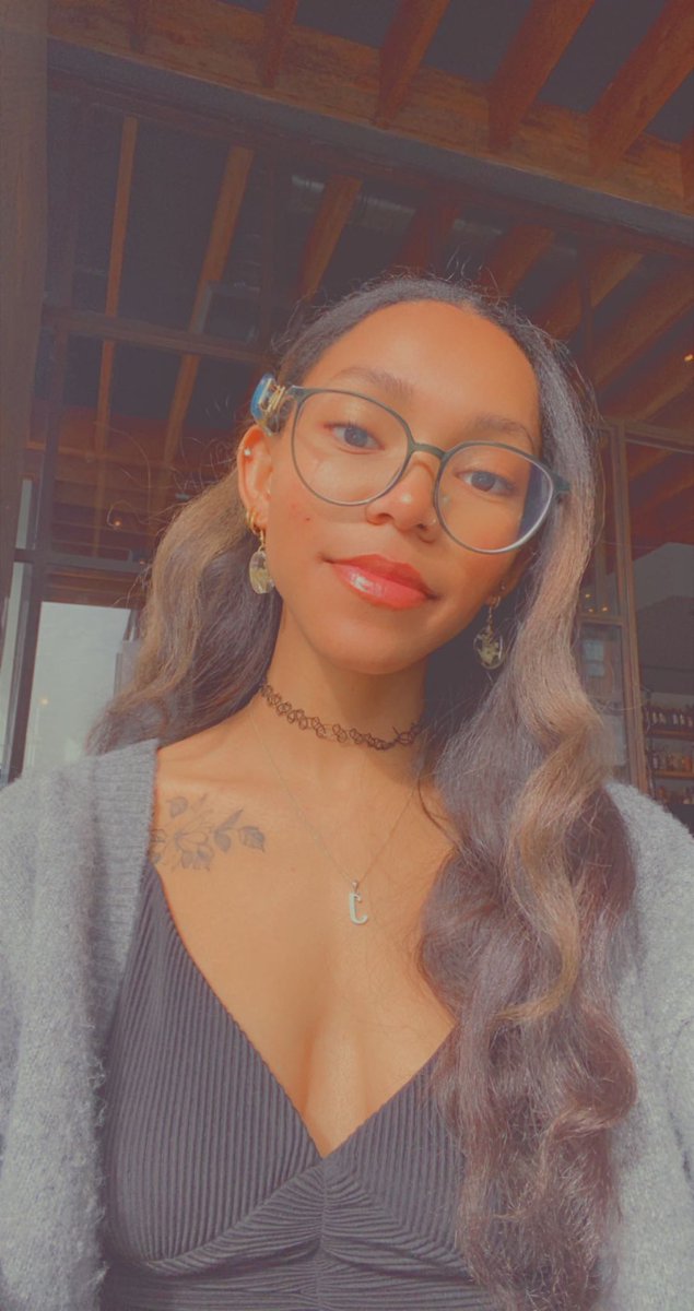 blossomdoobz's tweet photo. it me🥸 https://t.co/eDt9xkcoZC