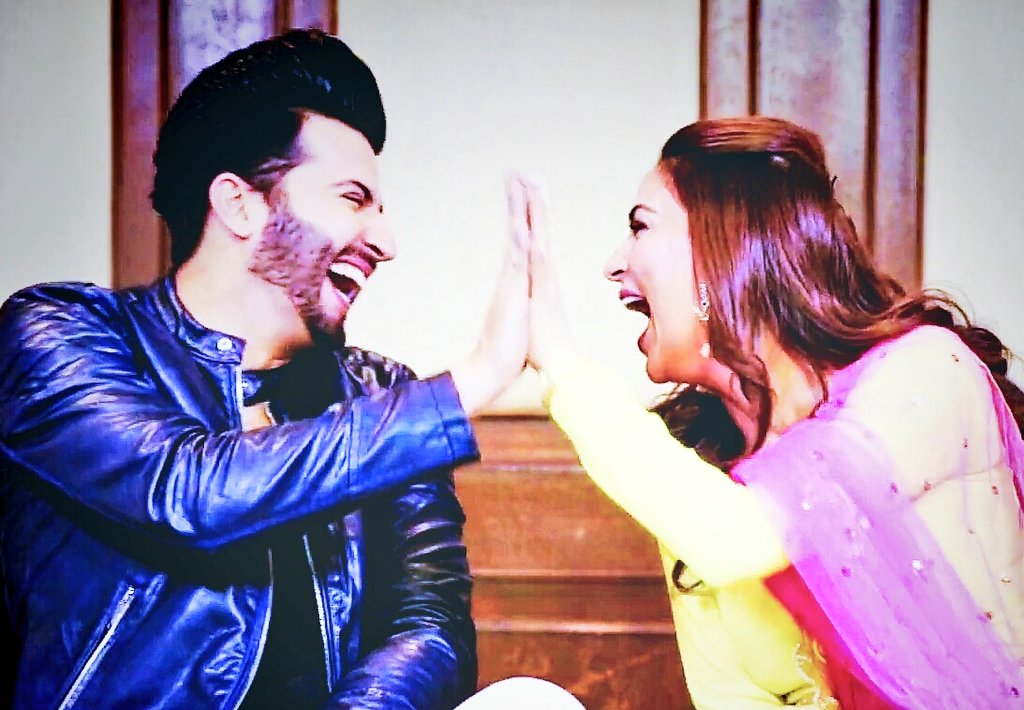 PreeranCorner's tweet photo. ~Gooood morning with these "precious" smiles..!!! โฅโจ๐
CONGRATULATIONS TO ALL "OUR 2 TRENDS HAS BEEN SUCCESSFUL.๐๐๐โจ..!! OUR FANDOM IS THE BEST..."
#DheeShra #PrimeTimePartners
#DheerajDhoopar #shraddhaArya https://t.co/txpRHfHSCy