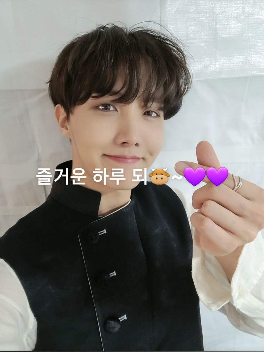 Manggggae's tweet photo. 생일에다 소띠인데 호비 메세지 받으니까 너무 힘나고 행복하고💜☺ https://t.co/VUpzguwXcL