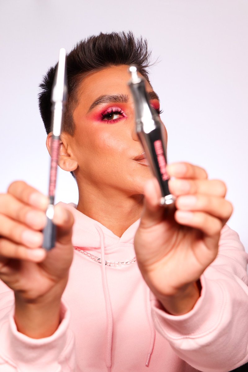 byvivasm's tweet photo. My favorite combo for my eyebrows✨
@BenefitBeauty
•Eyebrows: Precisely my brow pencil
And 24-hr brow setter
.
.
#benebabe #benebrows #benefitbrowsearch #friendswithbenefit #benefit #24hourbrowsetter #preciselymybrowpencil #eyebrows #sanfrancisco https://t.co/cQCU65Hfo3