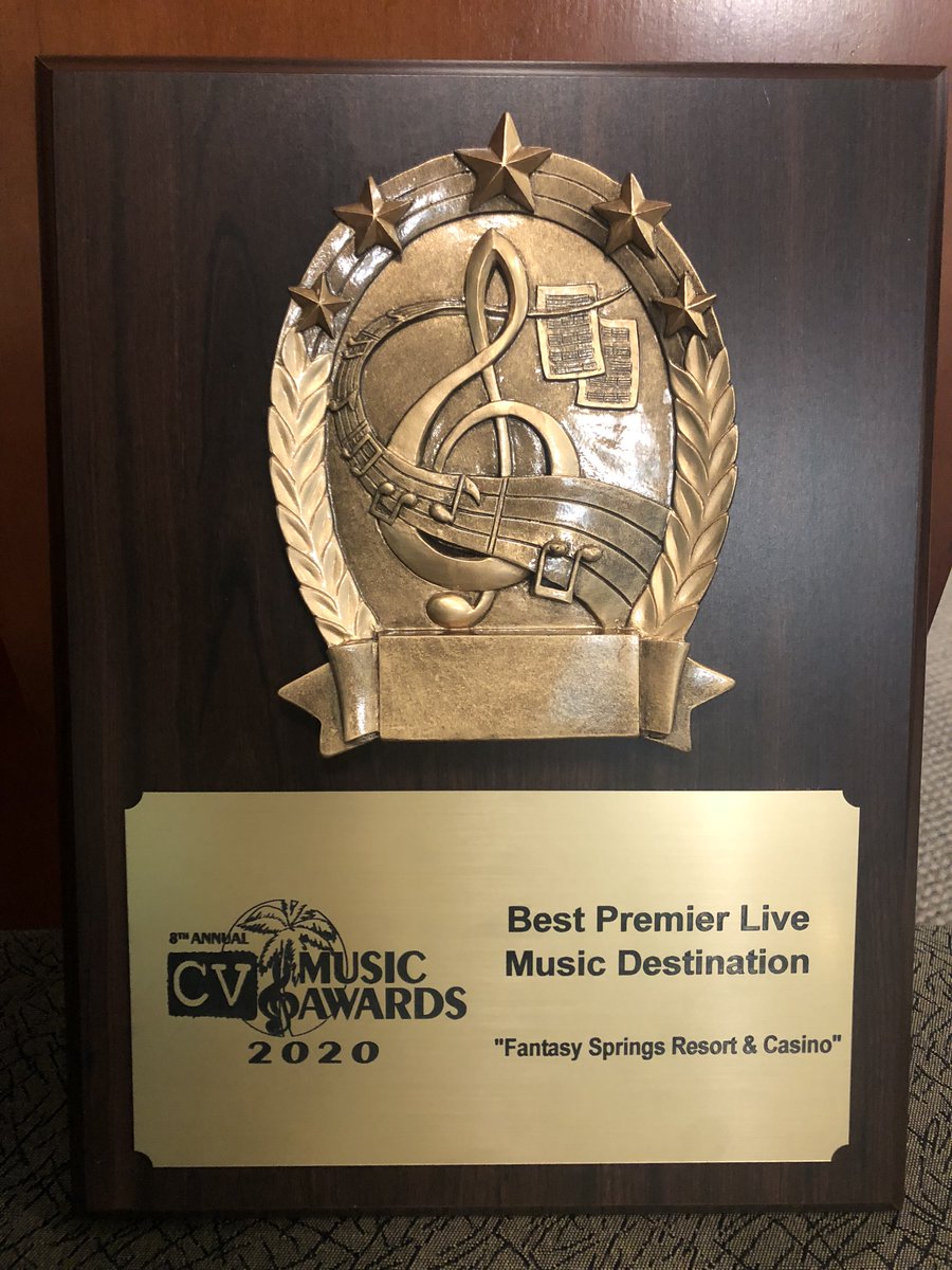 FantasySprings's tweet photo. Beyond proud to (virtually) accept this prestigious honor tonight at the 8th Annual CV Weekly Music Awards! And congrats to all of the winners/nominees who continue to inspire us with their talents and artistry. #fantasysprings #livemusic #cvweekly #cvweeklymusicawards https://t.co/9hhOZq1w9u