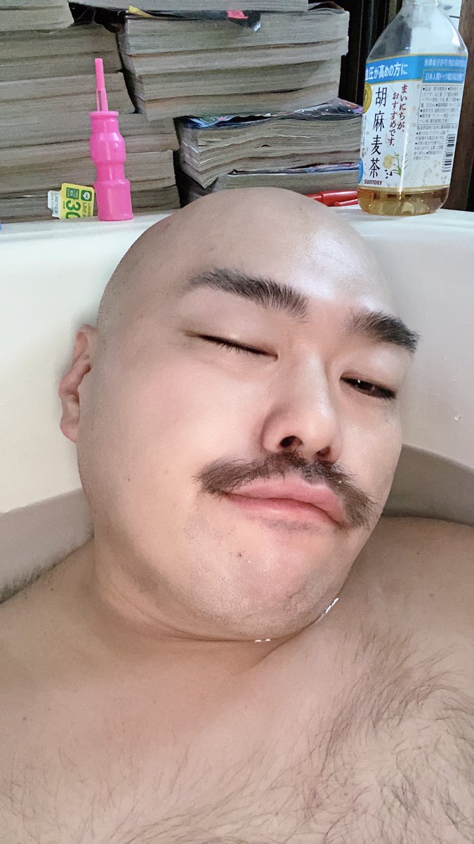 安田大サーカス クロちゃん お風呂で少しお眠りさん お眠り姫の登場でーす 安田大サーカス クロちゃん お風呂で少しお眠りさん お眠り姫の登場でーす