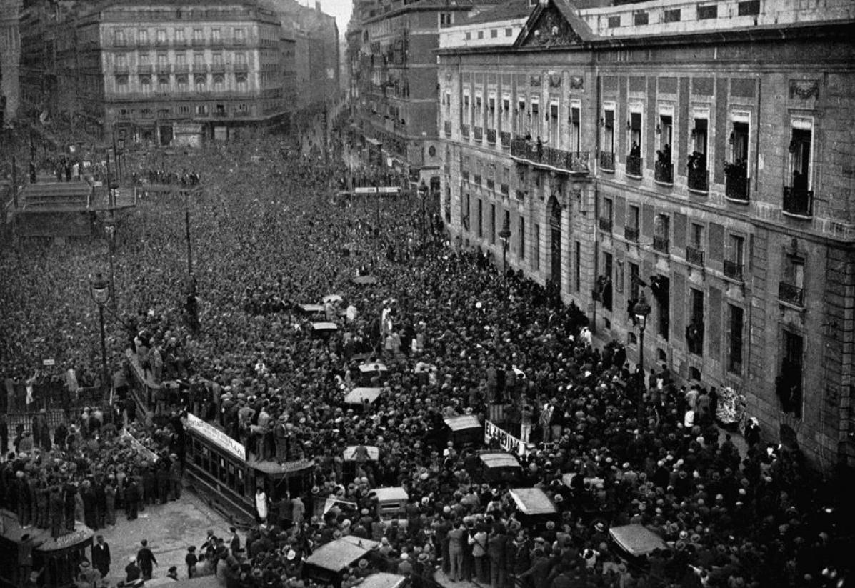 Unpopular and blamed for Spain’s declining economic position, Alfonso XIII abdicated and fled the country. The Second Spanish Republic was formed to replace the monarchy. Anti-reactionary and anti-Catholic sentiment swept the country. Churches in Madrid and Sevilla were burned.