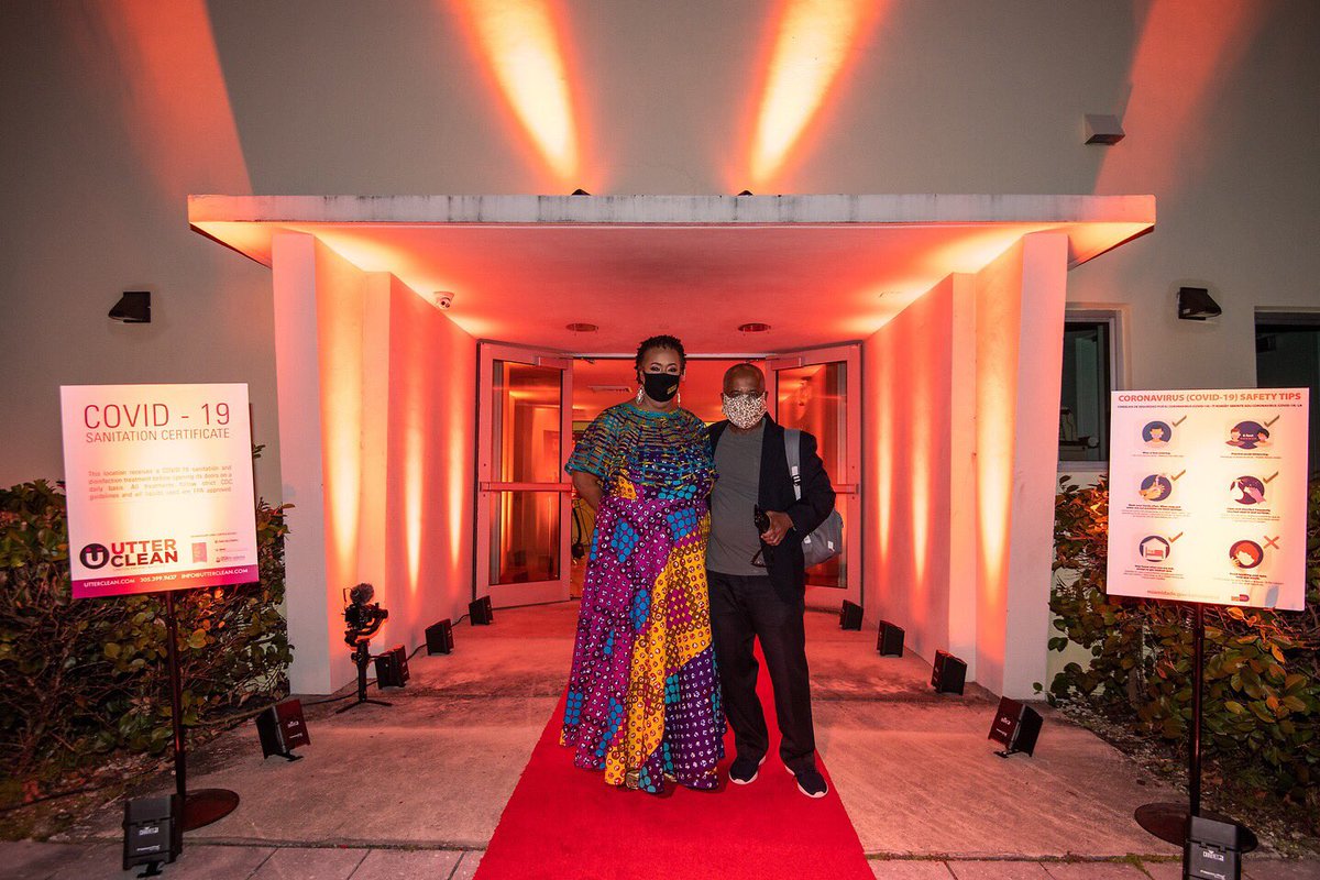 sobephoto's tweet photo. Last night a socially distanced screening of the film “One Night in Miami” held at the Historic Hampton House. 

📷romainmaurice/SouthBeachPhoto
#miami #historichamptonhouse 
#onenightinmiami 
#socialdistancing #sociallydistanced #mask #entertainment #entertainmentevents https://t.co/IsLM2vnmsu