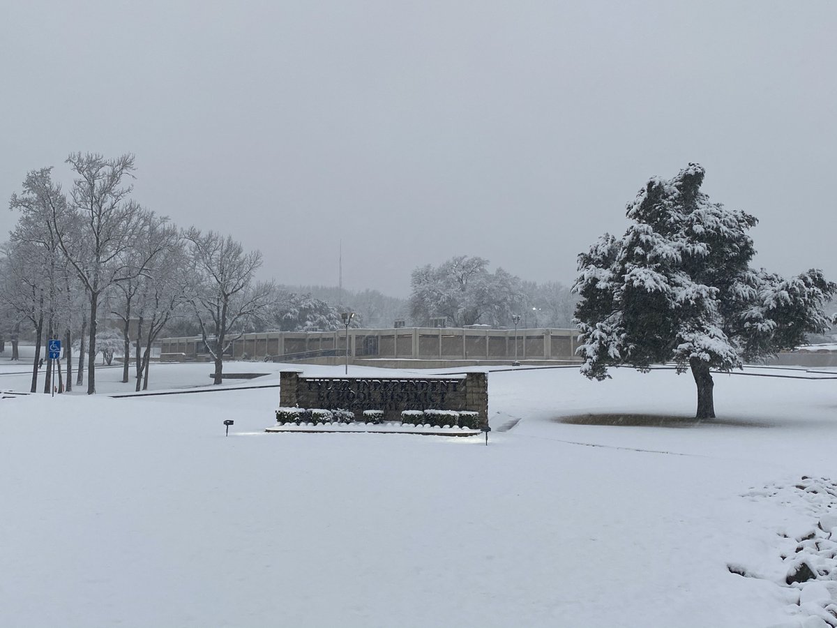 After driving the roadways and evaluating the weather, Tyler ISD will be closed Monday, Jan. 11.

After all that we have been through this last year, we can all agree we need a SNOW DAY!

At this time, classes will resume Tuesday, Jan. 12.

Stay warm, be safe, &amp; have fun!

❄️☃️🛷