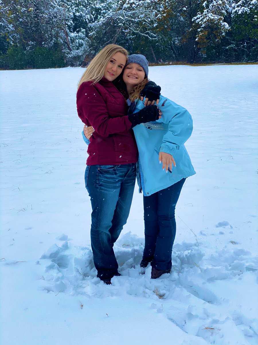 turtle797's tweet image. Texas snow day ❄️☃️