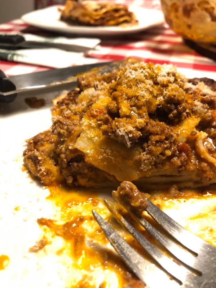 DAVESTEELER's tweet photo. Lasagna bolognese by hand. #cucinaitaliana #freshpasta #sfoglino #fuckyourpastamachine #Montreal https://t.co/2sDLiIv5Ux
