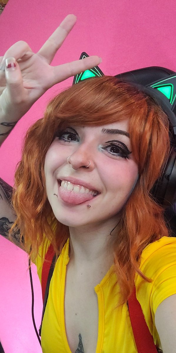 lyssy (they/them) on Twitter "live now! with part 2 of the selfie