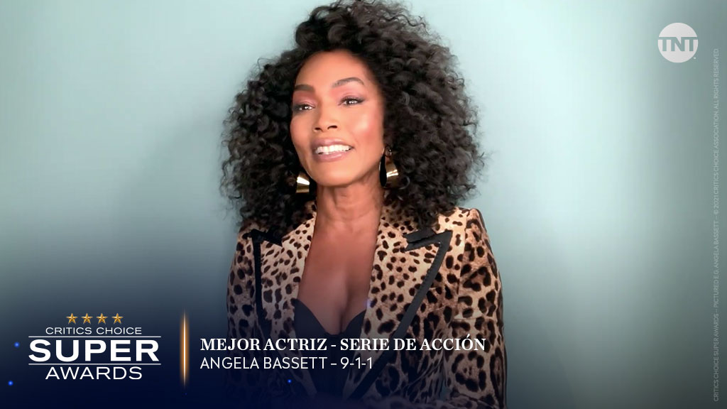 TNTLA's tweet photo. Si hay una actriz de acción esa es @ImAngelaBasset y los #SuperAwardsTNT lo saben 😍 ¡felicidades! https://t.co/XdPrUqvuwr