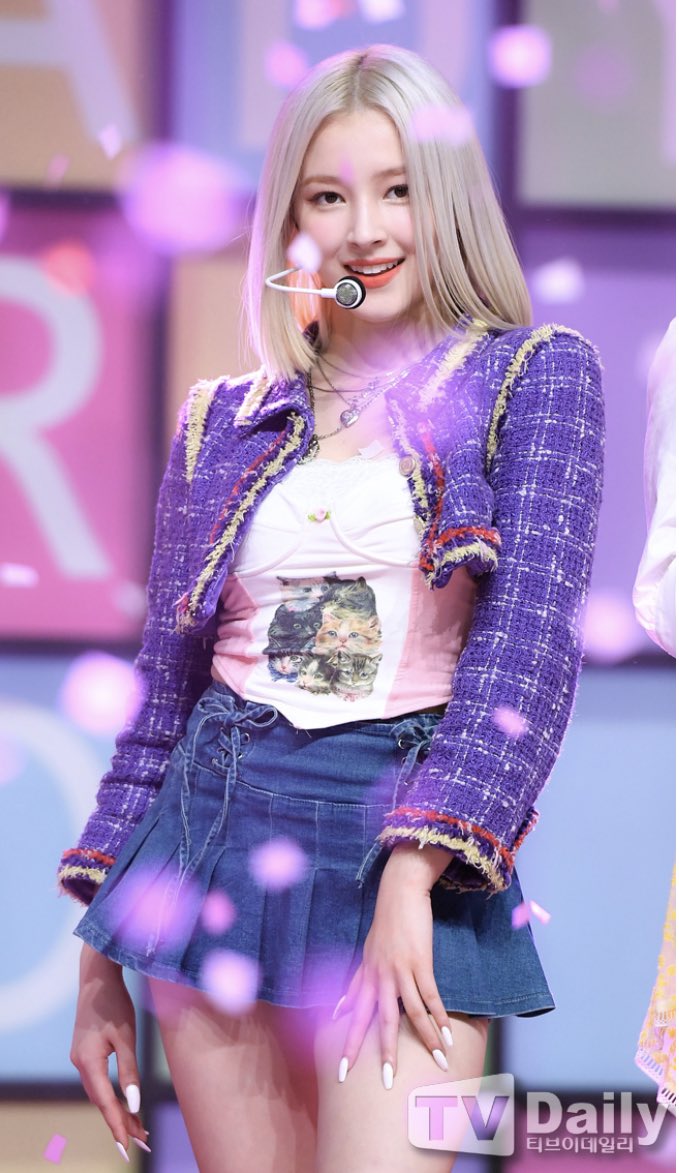 naacy's tweet image. Momoland Nancy Host
Momoland Nancy Model
Momoland Nancy Actress
Momoland Nancy Dancer
Momoland Nancy Singer
Momoland Nancy Disney Princess
Momoland Nancy Hiphop Dancer
Momoland Nancy Center
Momoland Nancy face of the Group
Momoland Nancy Maknae